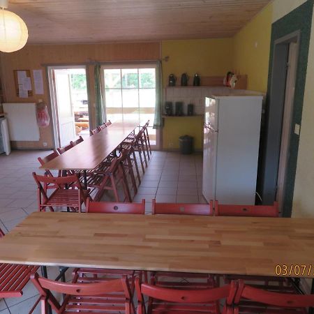 Gruppenbungalow-Waldhaus-Am Ferienpark Mirow Esterno foto