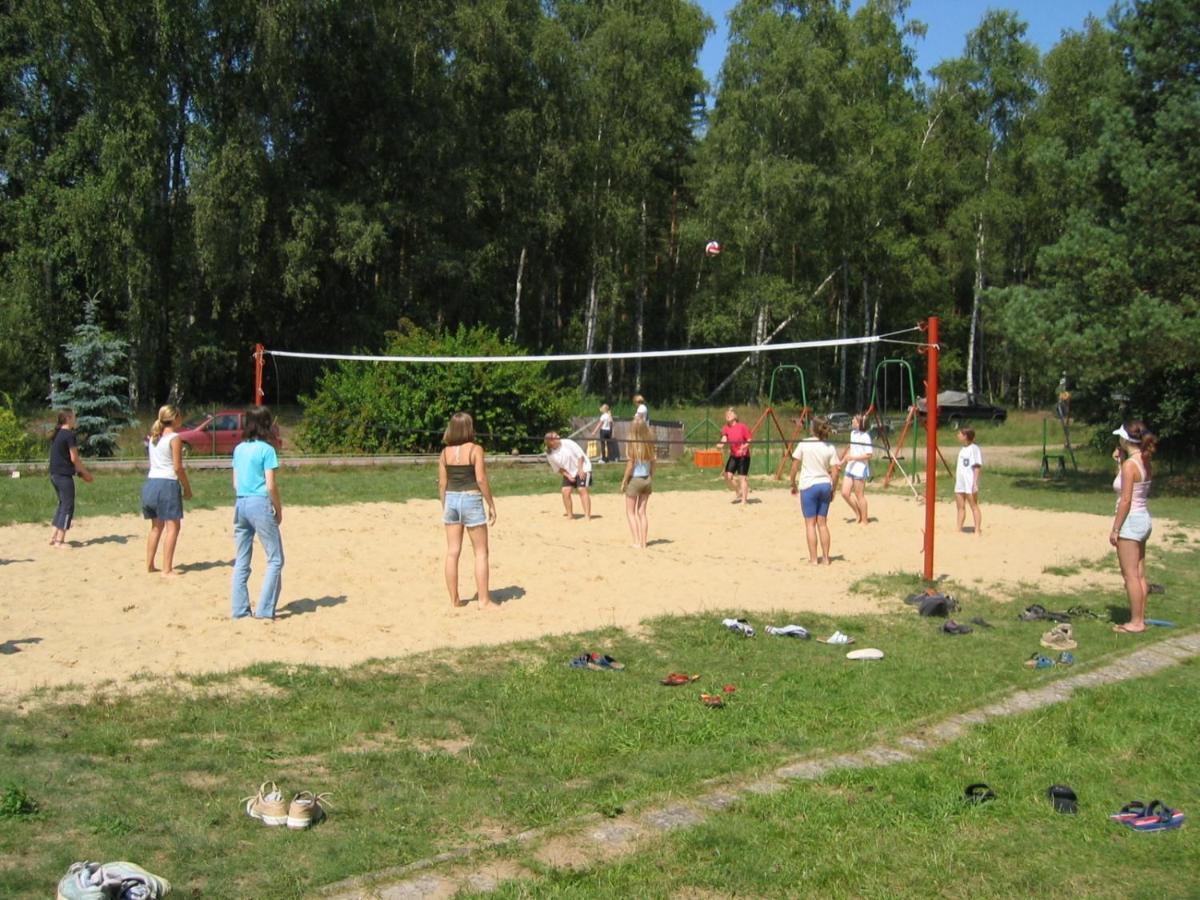 Gruppenbungalow-Waldhaus-Am Ferienpark Mirow Esterno foto