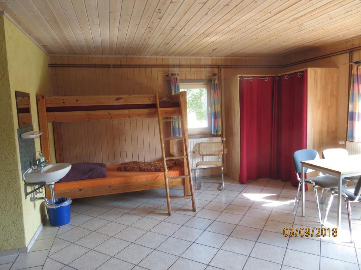 Gruppenbungalow-Waldhaus-Am Ferienpark Mirow Esterno foto