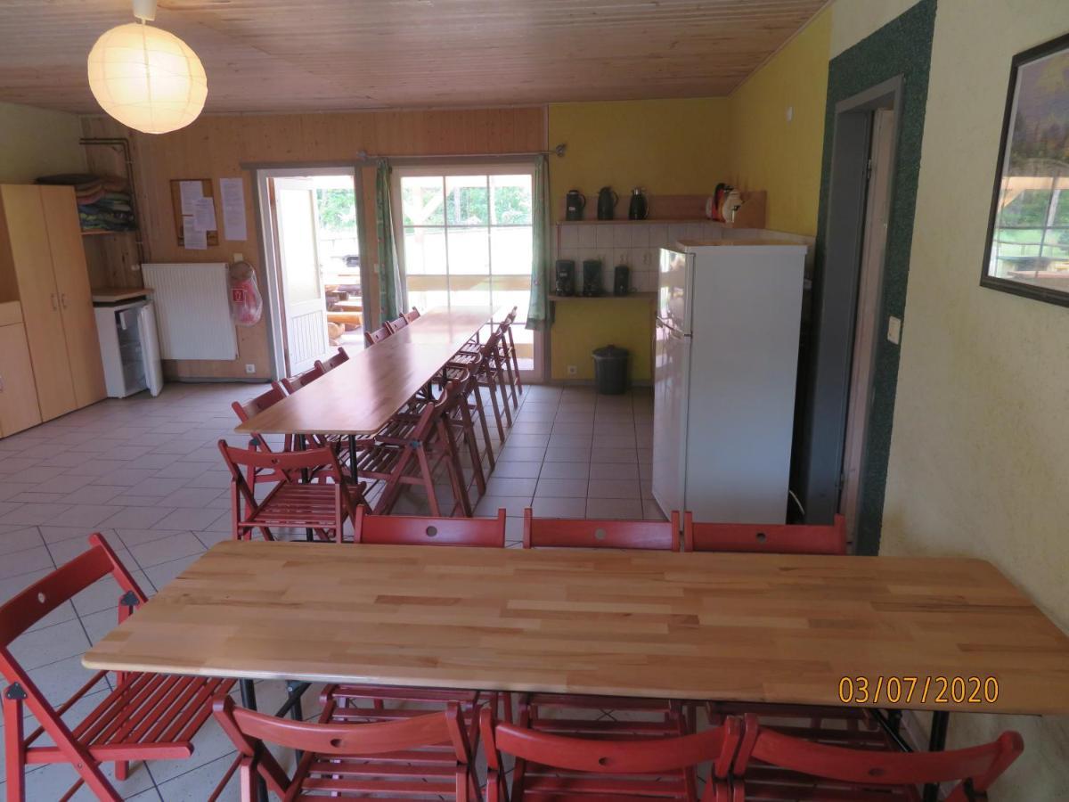 Gruppenbungalow-Waldhaus-Am Ferienpark Mirow Esterno foto